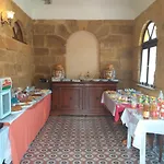 Batarà - La Terrazza Del Centro Couette-café