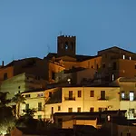 Batarà - La Terrazza Del Centro Couette-café