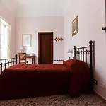 Batarà - La Terrazza Del Centro Couette-café